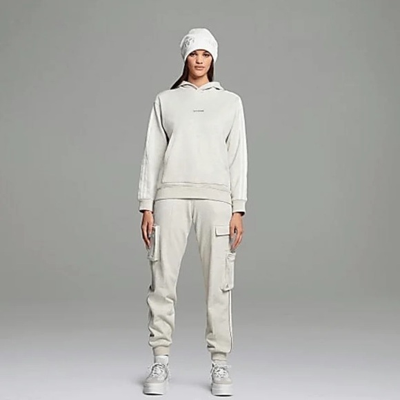 Ivy Park x adidas hoodie and sweatpants set - Picture 2 of 12